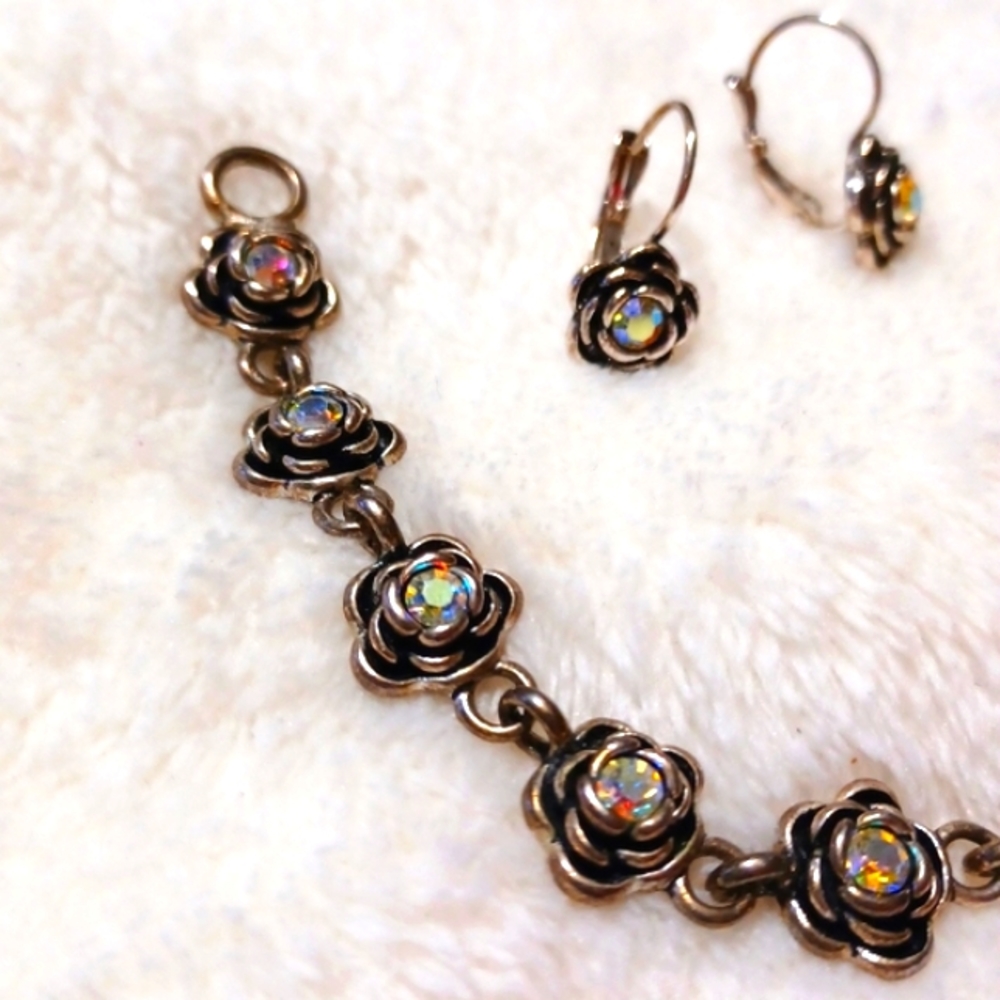 earrings and bracelet set